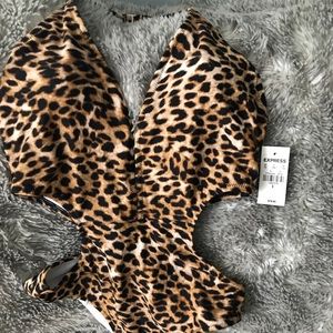 Print Deep V-Neck One-Piece Swimsuit